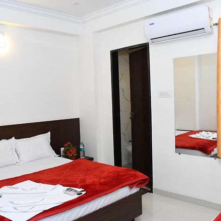 Hotel Sai Shatabdi 쉬르디 외부 사진