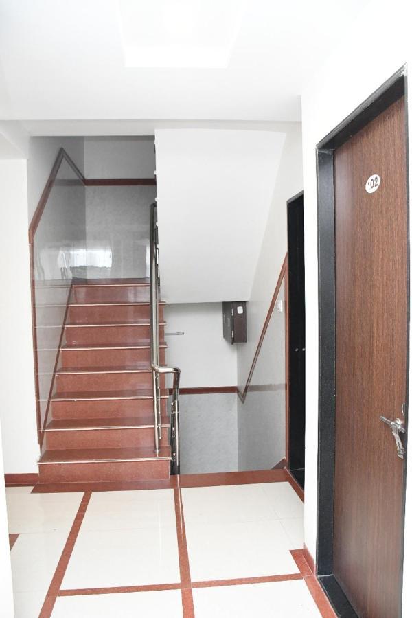 Hotel Sai Shatabdi 쉬르디 외부 사진